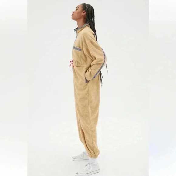 Urban Outfitters Women's One Piece Small Tan Pockets Polyester Pajamas Costume S - Picture 4 of 12